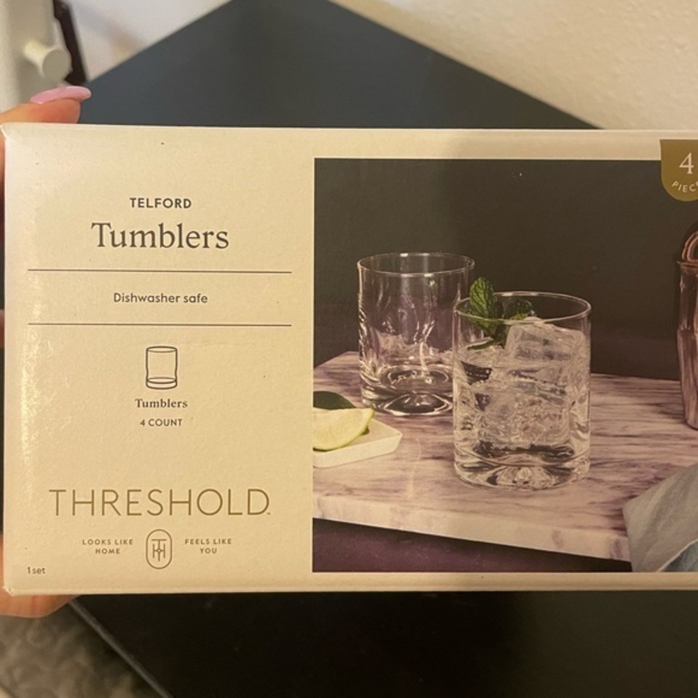 Set of 4 Telford glass tumbler glasses NIB